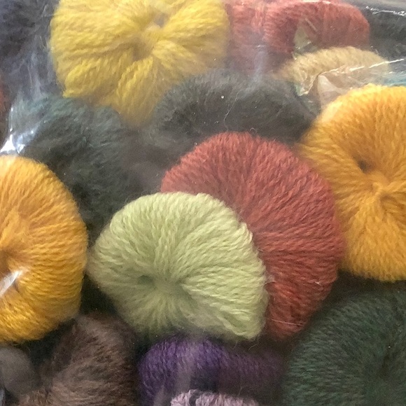 2 craft sets cross stitch plus string - Picture 11 of 12